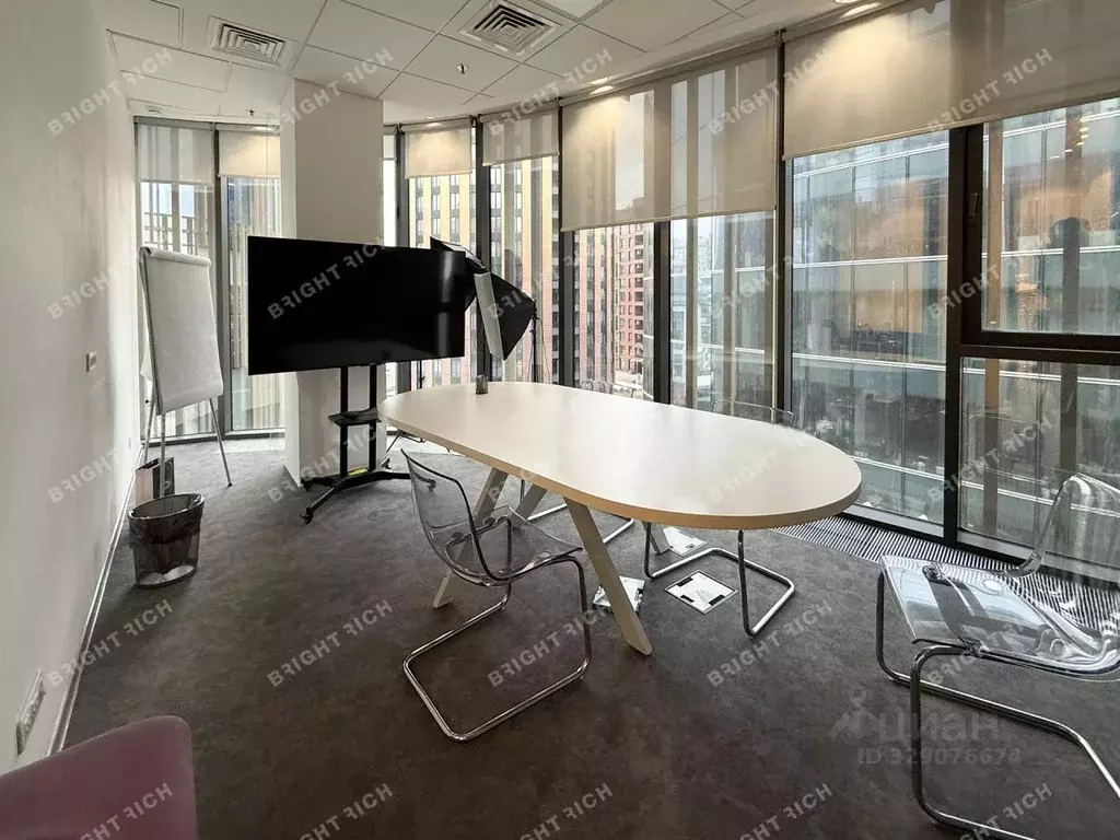 Офис в Санкт-Петербург Малоохтинский просп., 64 (310 м) - Фото 1