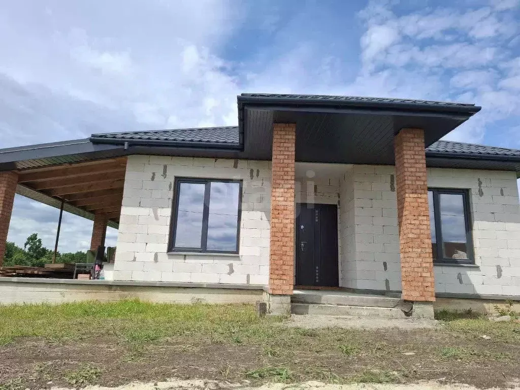 Дом в Белгородская область, Белгородский район, с. Стрелецкое 282 (107 ... - Фото 1