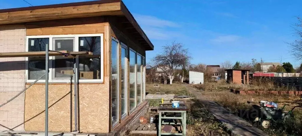 Участок в Саратовская область, Балаковский район, Натальинское ... - Фото 0