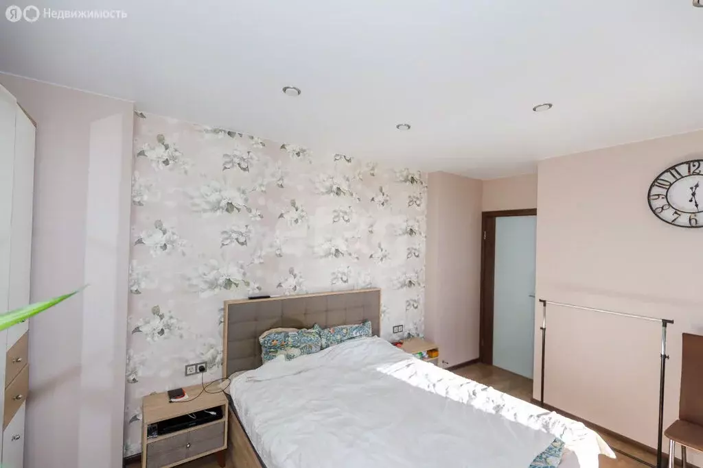 3-комнатная квартира: Ижевск, улица 10 лет Октября, 93 (72.1 м) - Фото 2