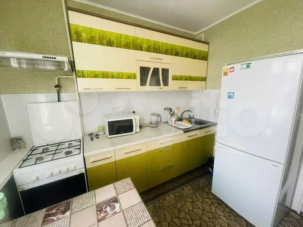 1-к. квартира, 38 м, 4/9 эт. - Фото 0