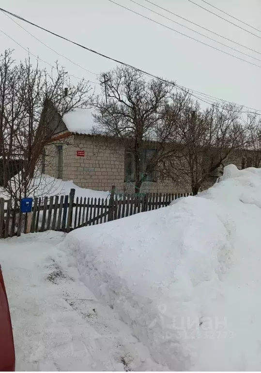 Дом в Оренбургская область, Кувандыкский муниципальный округ, с. ... - Фото 0