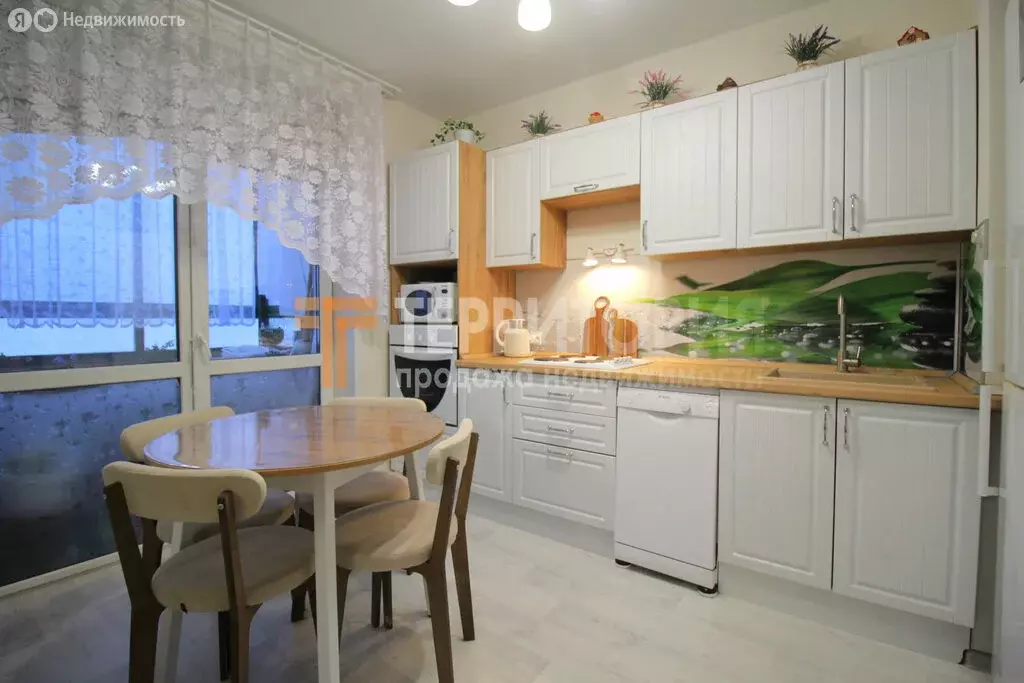 3-комнатная квартира: Пермь, Оханская улица, 29 (60.2 м) - Фото 1