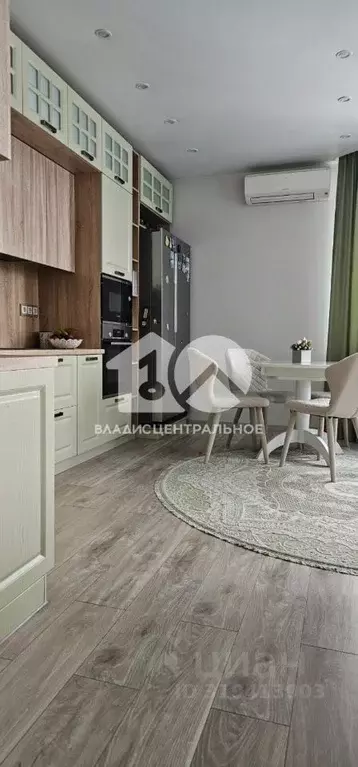 3-к кв. Новосибирская область, Новосибирск ул. Сибревкома, 9 (68.9 м) - Фото 0