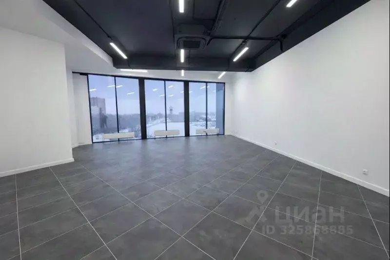 Помещение свободного назначения в Алтайский край, Барнаул тракт ... - Фото 1