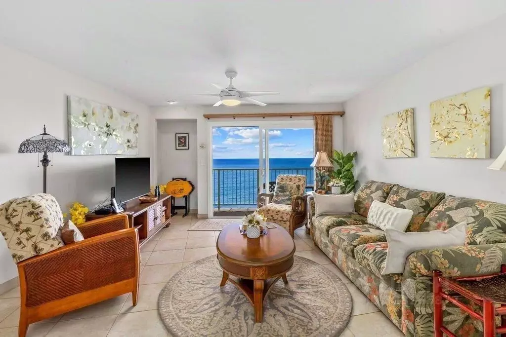 3-к кв. Краснодарский край, Сочи Новый Сочи мкр, ул. Пирогова, 5/10 ... - Фото 1