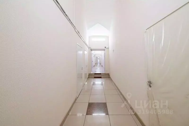 Торговая площадь в Санкт-Петербург ул. Комсомола, 1-3М (95 м) - Фото 1