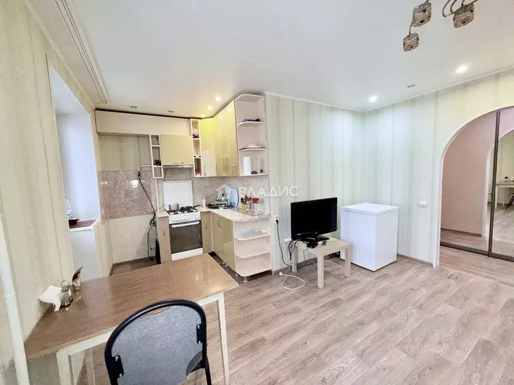 3-к кв. Волгоградская область, Волгоград ул. Грамши, 49 (59.2 м) - Фото 1