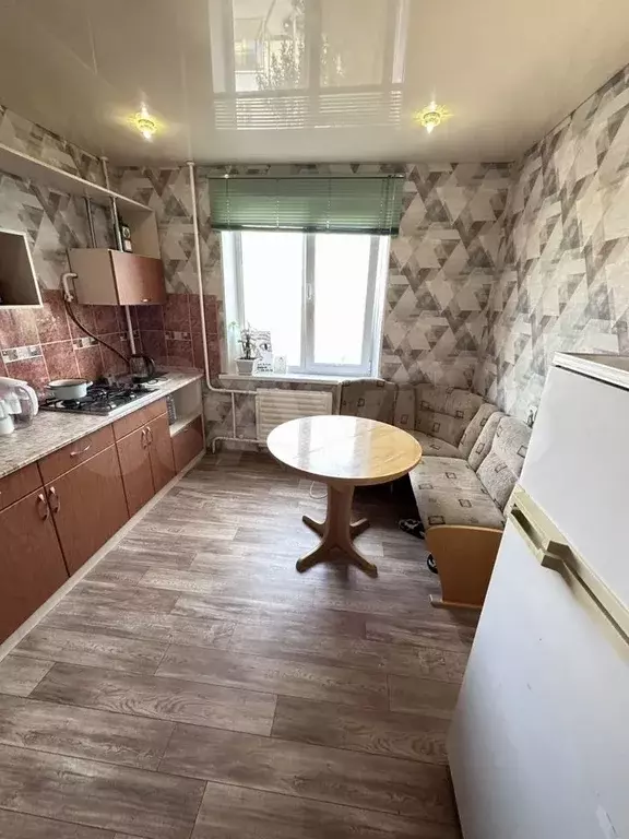1-к. квартира, 40 м, 8/9 эт. - Фото 1