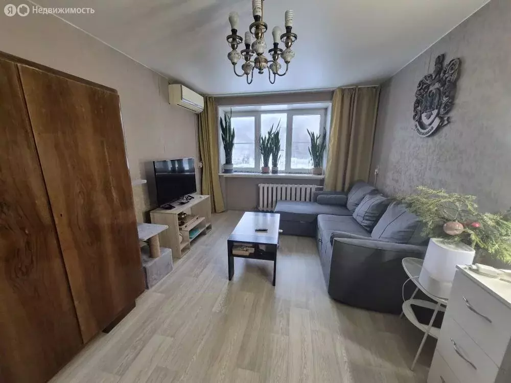 3-комнатная квартира: Волгоград, улица Калинина, 3 (57.7 м) - Фото 1