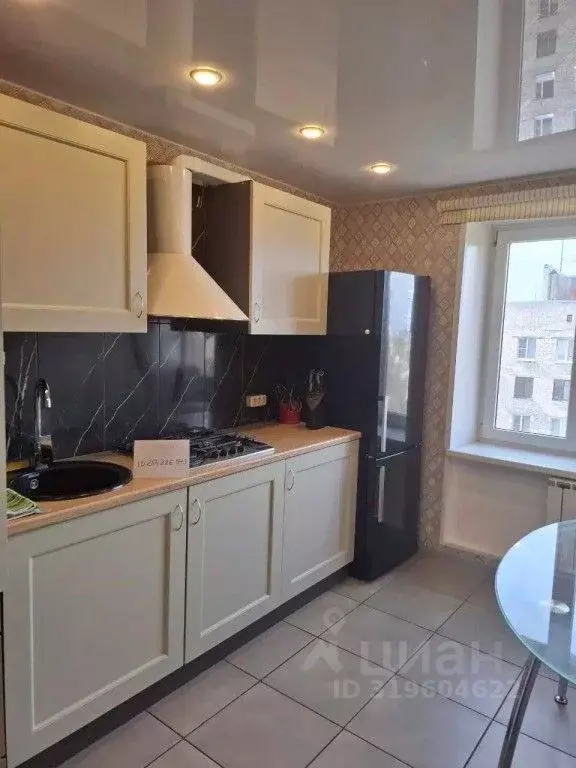 3-к кв. Ленинградская область, Выборг Батарейная ул., 6 (65.0 м) - Фото 1