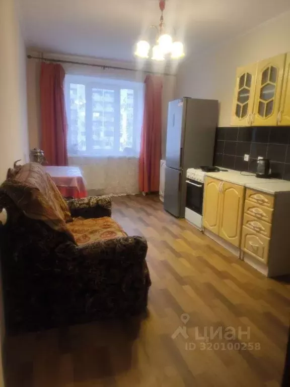 2-к кв. Саратовская область, Саратов проезд 2-й Азовский, 32 (60.0 м) - Фото 1