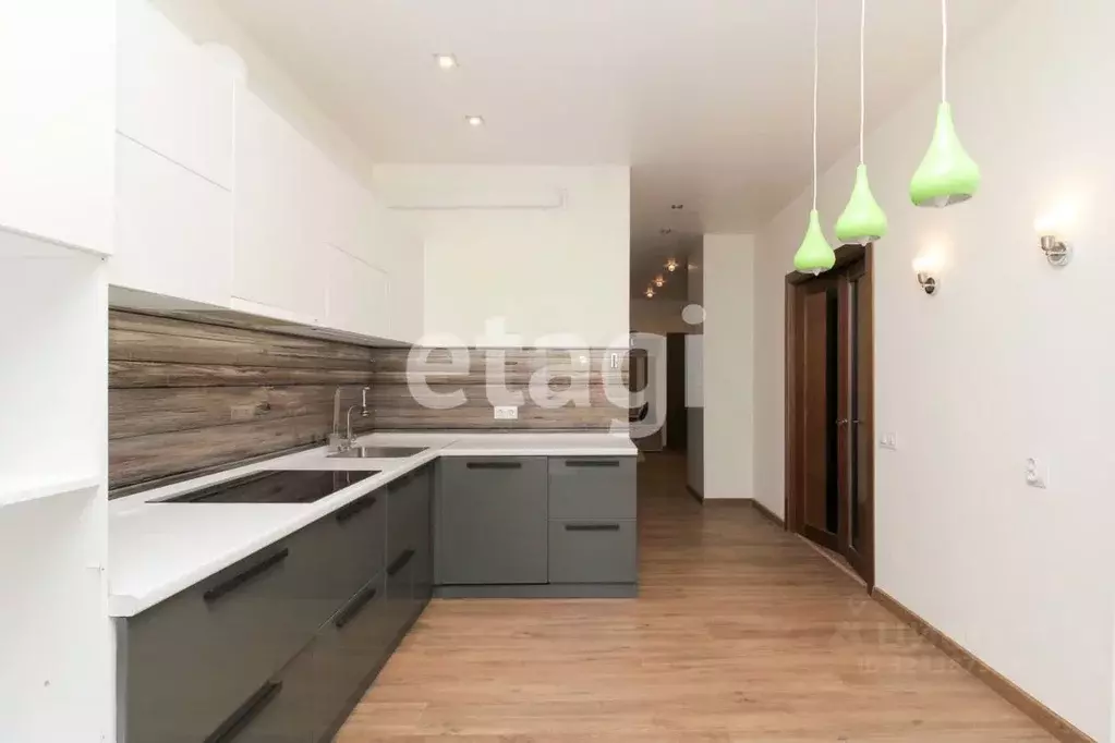 3-к кв. Красноярский край, Красноярск ул. Калинина, 47И (85.5 м) - Фото 1