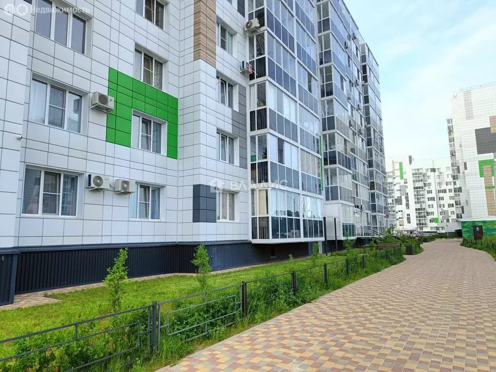 3-комнатная квартира: хутор Ветряк, Выборская улица, 12 (84 м) - Фото 1