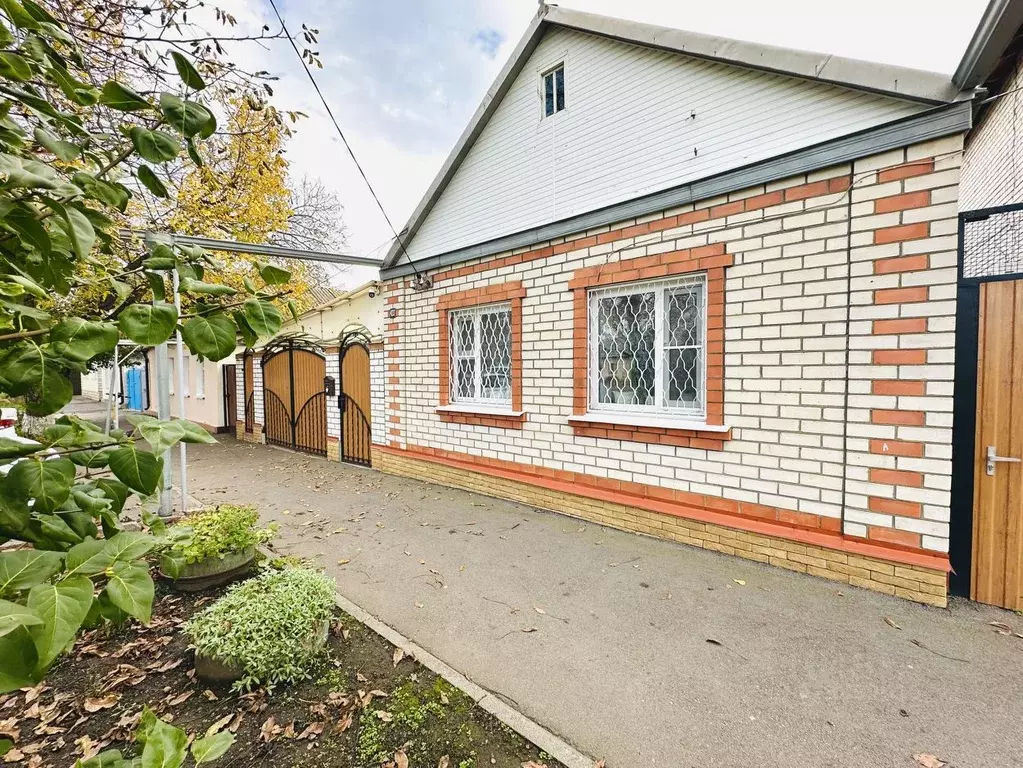 Дом в Ставропольский край, Ставрополь ул. Серова, 433 (111 м) - Фото 1