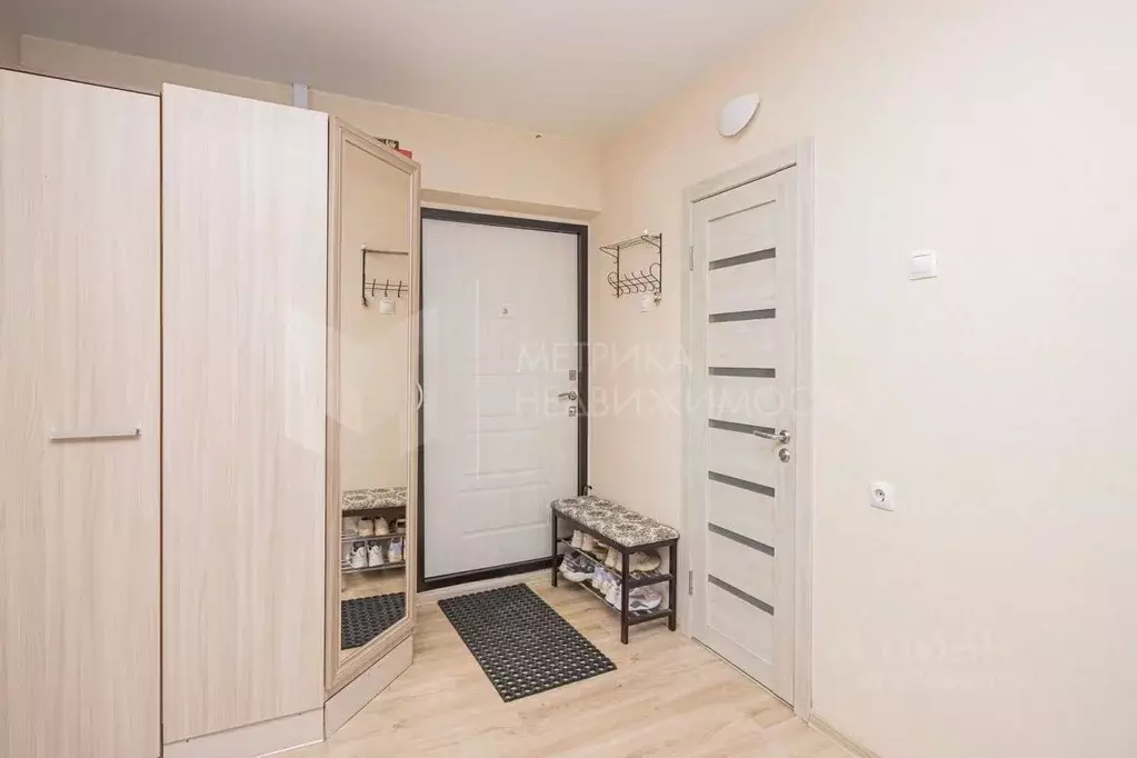 Студия Тюменская область, Тюмень ул. Новоселов, 107к1 (23.6 м) - Фото 1