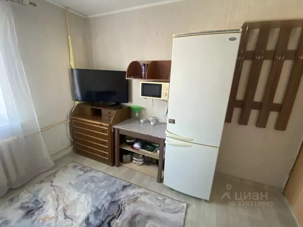 Комната Новгородская область, Великий Новгород ул. Саши Устинова, 3 ... - Фото 2