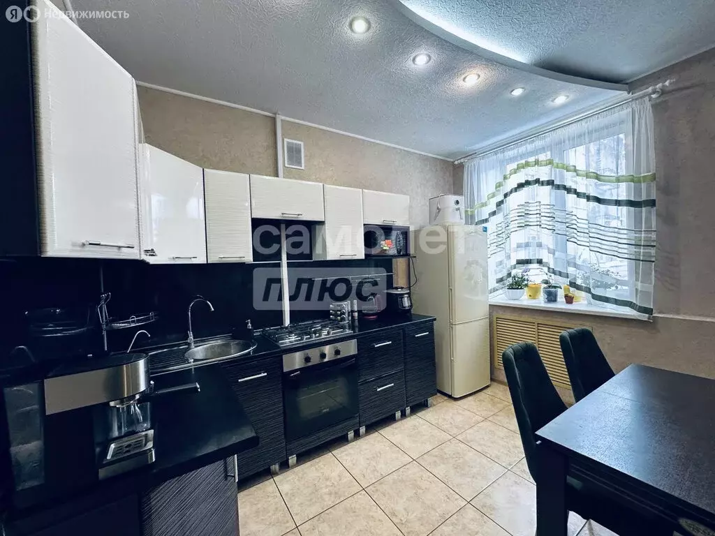 3-комнатная квартира: Краснокамск, Коммунистическая улица, 12 (78 м) - Фото 1