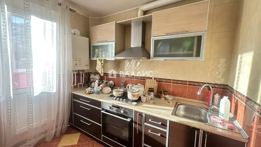 3-к кв. Белгородская область, Белгород ул. Есенина, 44а (63.3 м) - Фото 2