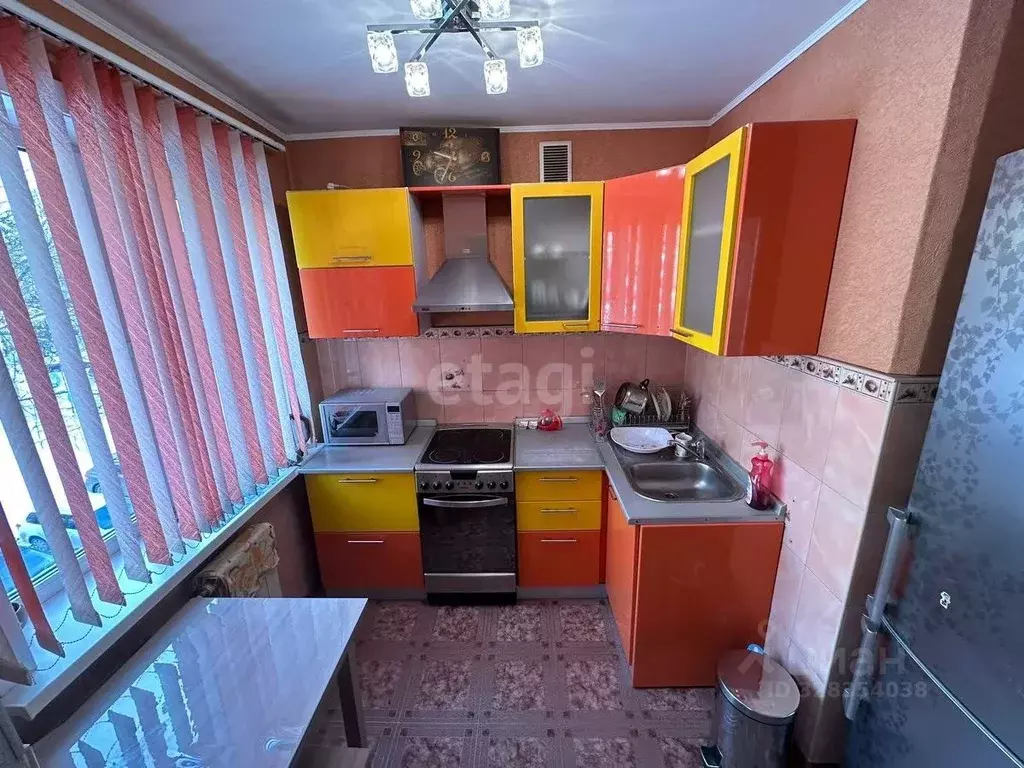 2-к кв. Сахалинская область, Южно-Сахалинск 8-й мкр, бул. Имени Ф.С. ... - Фото 2