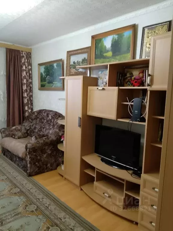 3-к кв. Брянская область, Жуковка Почтовая ул., 10 (58.0 м) - Фото 1