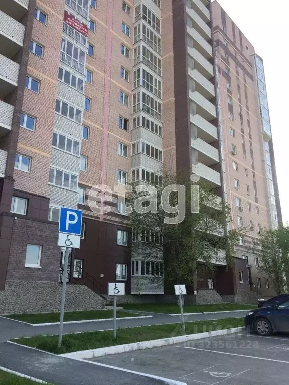 2-к кв. Тюменская область, Тюмень Амурская ул., 39 (60.0 м) - Фото 1