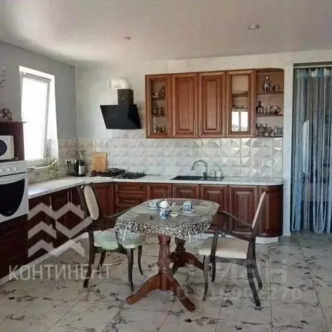 Дом в Крым, Сакский район, с. Уютное ул. Гурзуфская, 23 (100 м) - Фото 0
