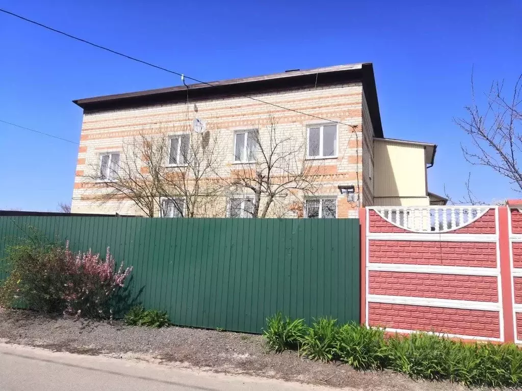 Дом в Белгородская область, Белгородский район, Бессоновское с/пос, с. ... - Фото 1