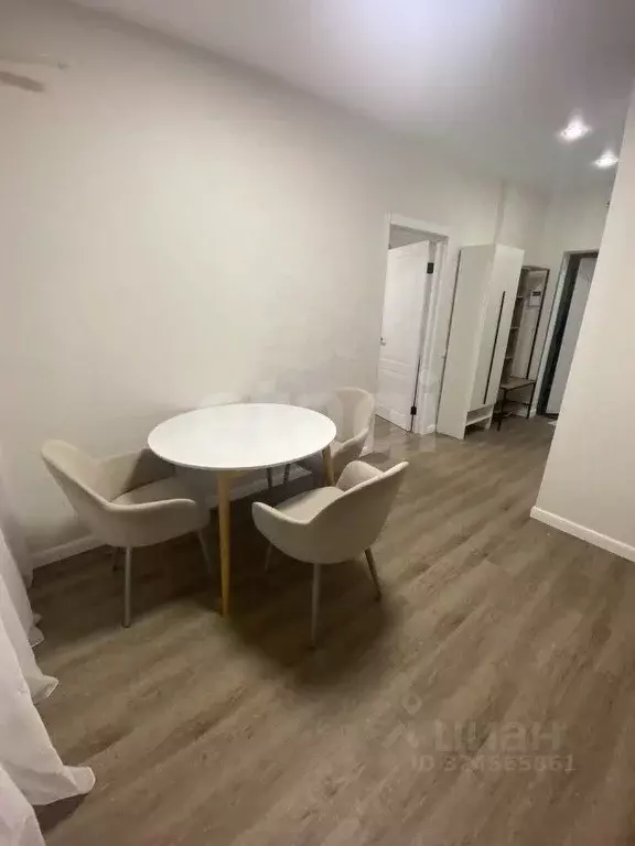 1-к кв. Тюменская область, Тюмень Новгородская ул., 22 (30.4 м) - Фото 2