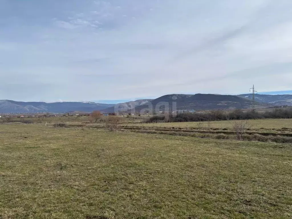 Участок в Крым, Симферопольский район, с. Доброе ул. Клубничная (6.0 ... - Фото 2