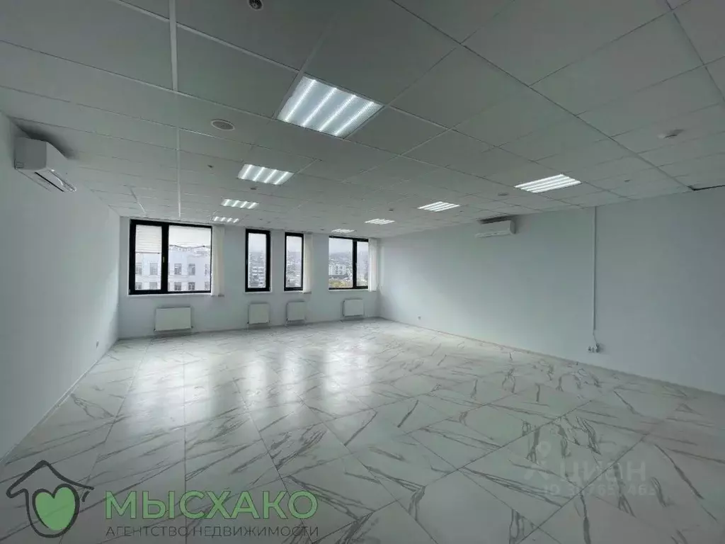 Офис в Краснодарский край, Новороссийск ул. Губернского (67 м) - Фото 1