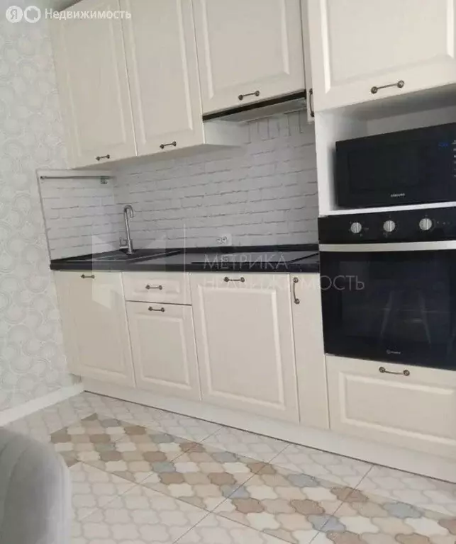 2-комнатная квартира: Тюмень, Боровская улица, 33 (50.9 м) - Фото 2
