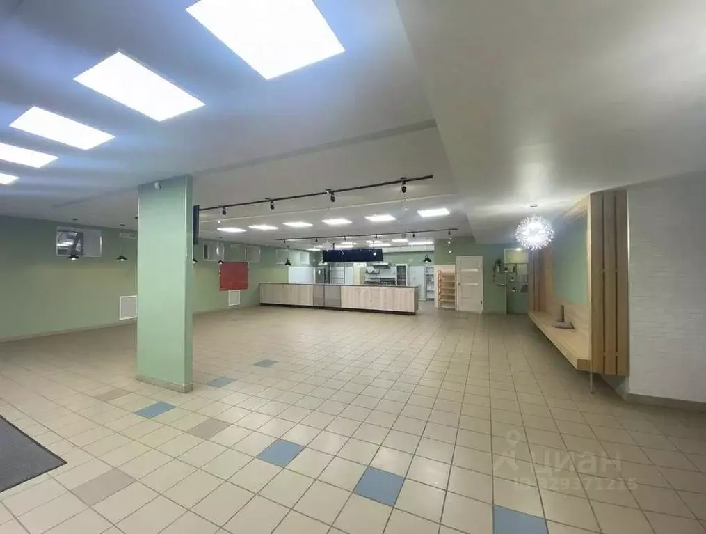 Помещение свободного назначения в Кировская область, Киров ул. ... - Фото 1