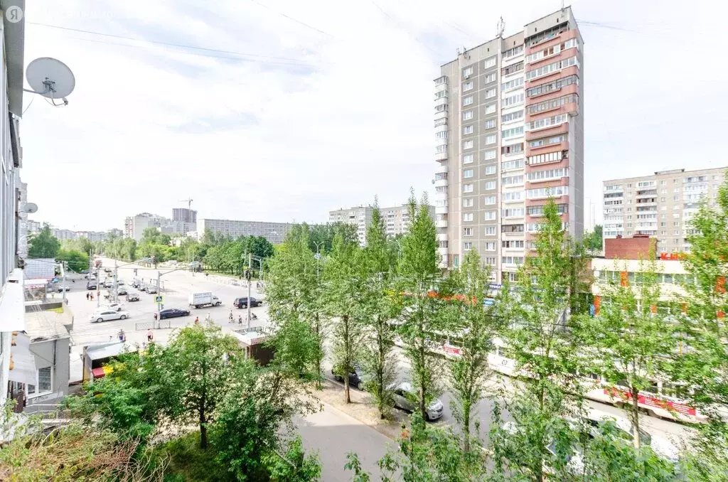 3-комнатная квартира: Екатеринбург, улица Викулова, 37к1 (58.1 м) - Фото 0