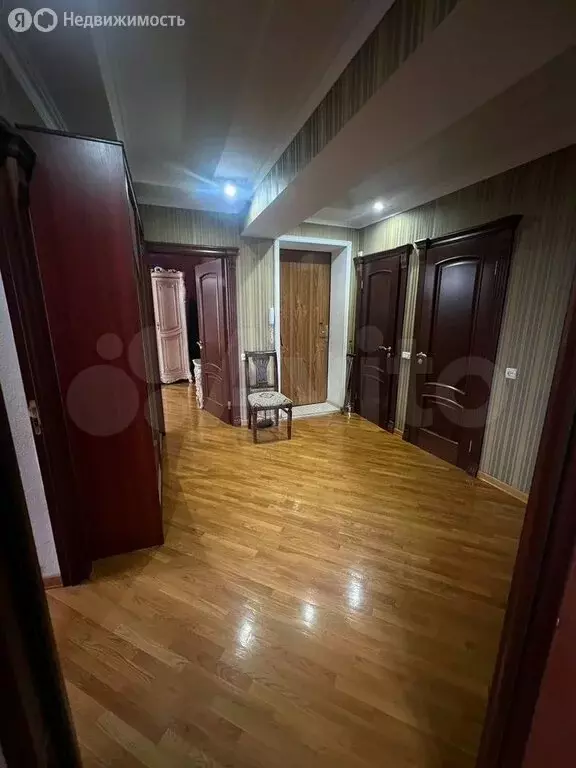 4-комнатная квартира: Махачкала, улица Батырмурзаева, 64 (152 м) - Фото 0