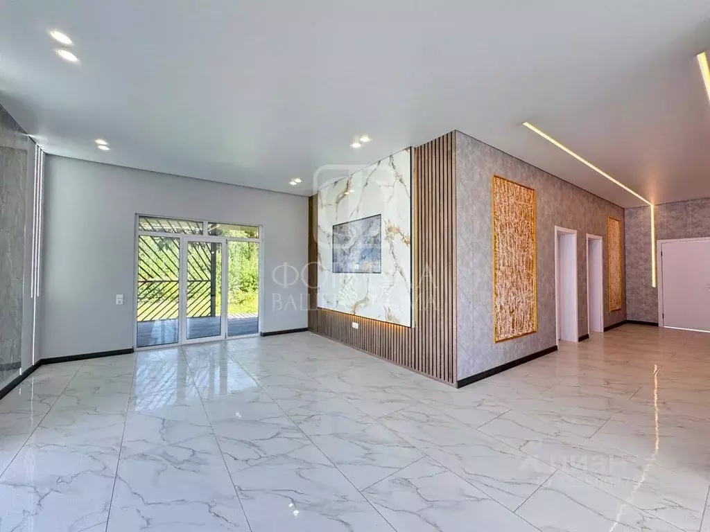 Дом в Свердловская область, Белоярский муниципальный округ, пос. ... - Фото 1