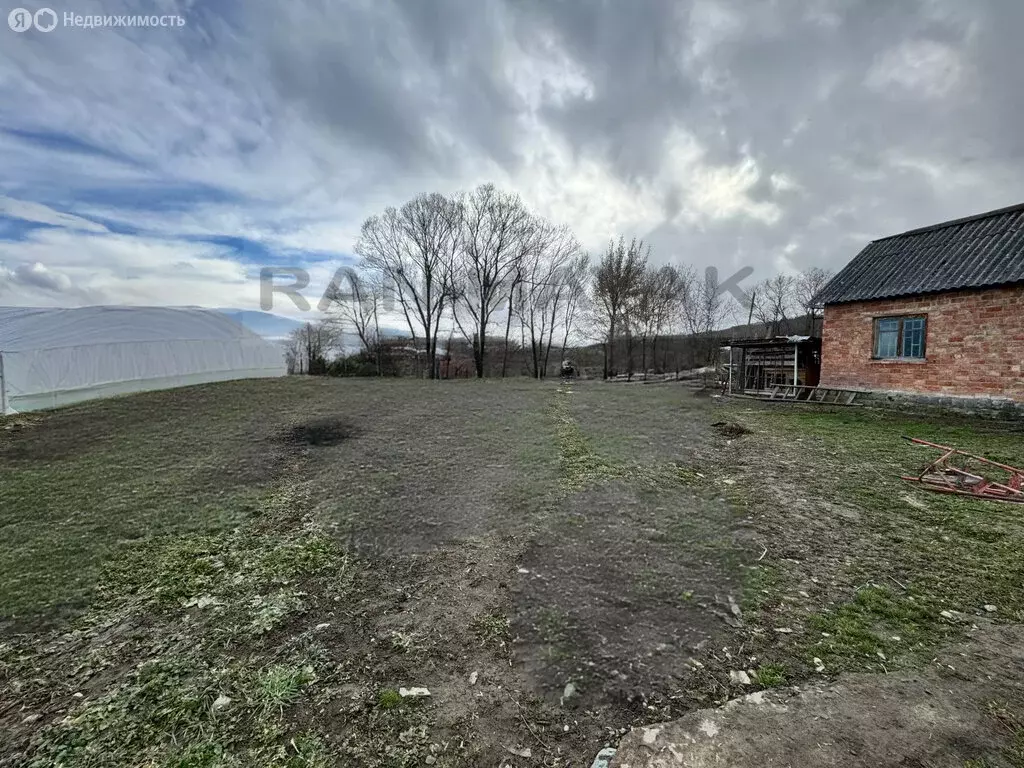 Участок в хутор Шунтук, улица 40 лет Октября, 112Б (19 м) - Фото 1