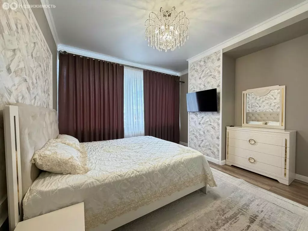 1-комнатная квартира: Нальчик, Балкарская улица, 97к1 (60 м) - Фото 1