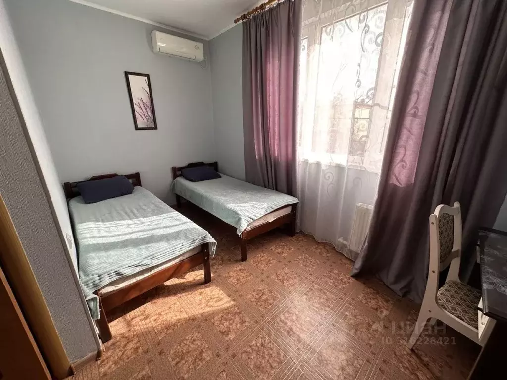 Комната Краснодарский край, Геленджик ул. Розы Люксембург, 41 (12.0 м) - Фото 1