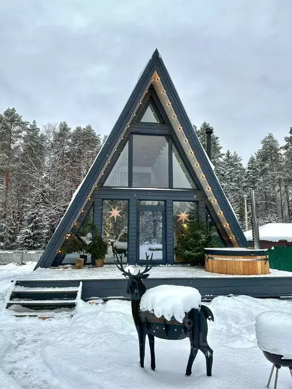 Дом в Новгородская область, Валдайский район, Рощинское с/пос, д. ... - Фото 1