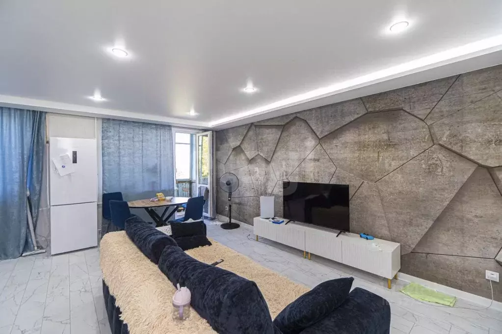 3-к кв. Севастополь просп. Октябрьской Революции, 57 (61.2 м) - Фото 1