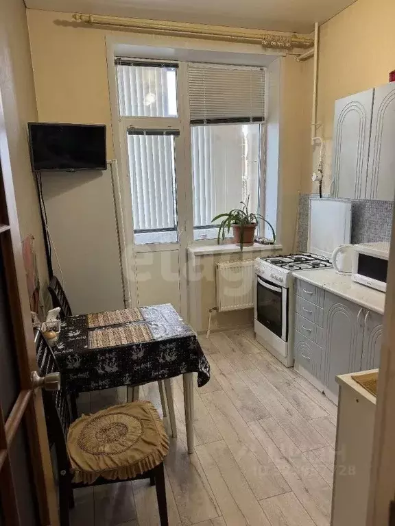 2-к кв. Ямало-Ненецкий АО, Новый Уренгой Сибирская ул., 45А (53.0 м) - Фото 2