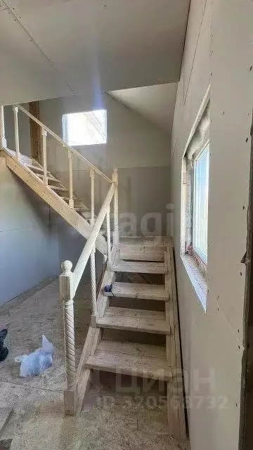 Дом в Саха (Якутия), Якутск ул. Пилотов, 58/3 (155 м) - Фото 1