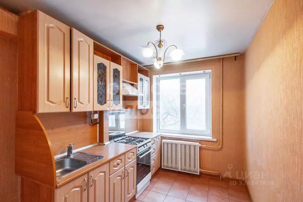 3-к кв. Омская область, Омск просп. Мира, 92 (62.5 м) - Фото 1