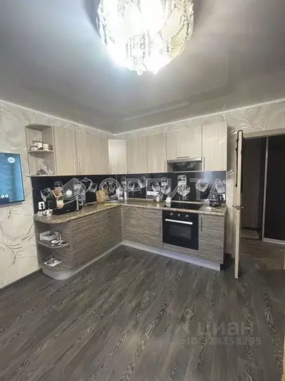 2-к кв. Тюменская область, Тюмень проезд Ямбургский, 3 (53.0 м) - Фото 1