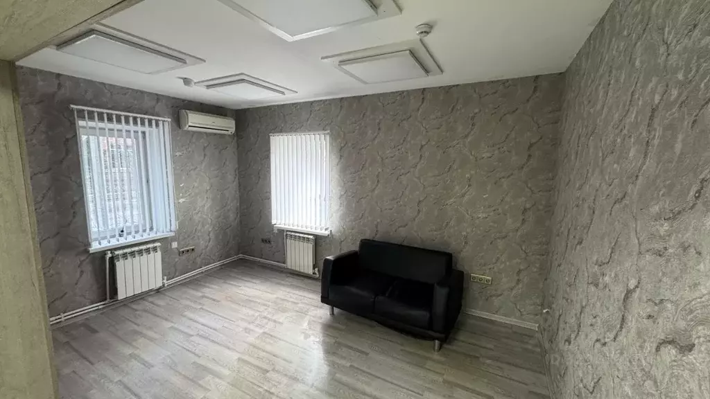 Офис в Иркутская область, Иркутск пер. Щетинкина, 6 (50 м) - Фото 1