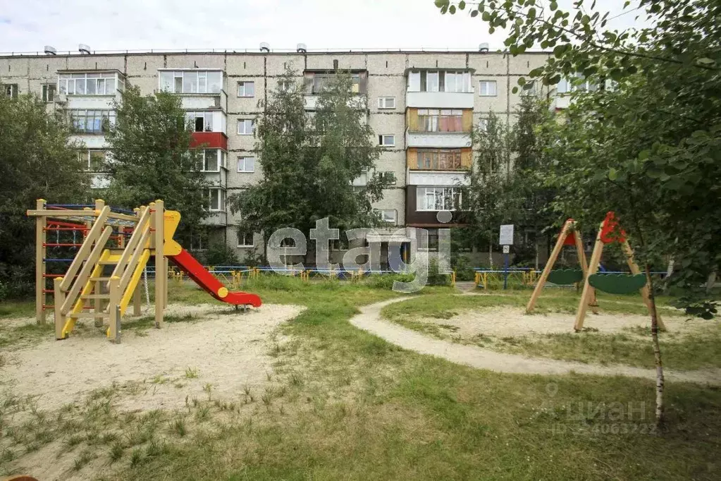 2-к кв. Ханты-Мансийский АО, Сургут Пролетарский просп., 18 (52.1 м) - Фото 1