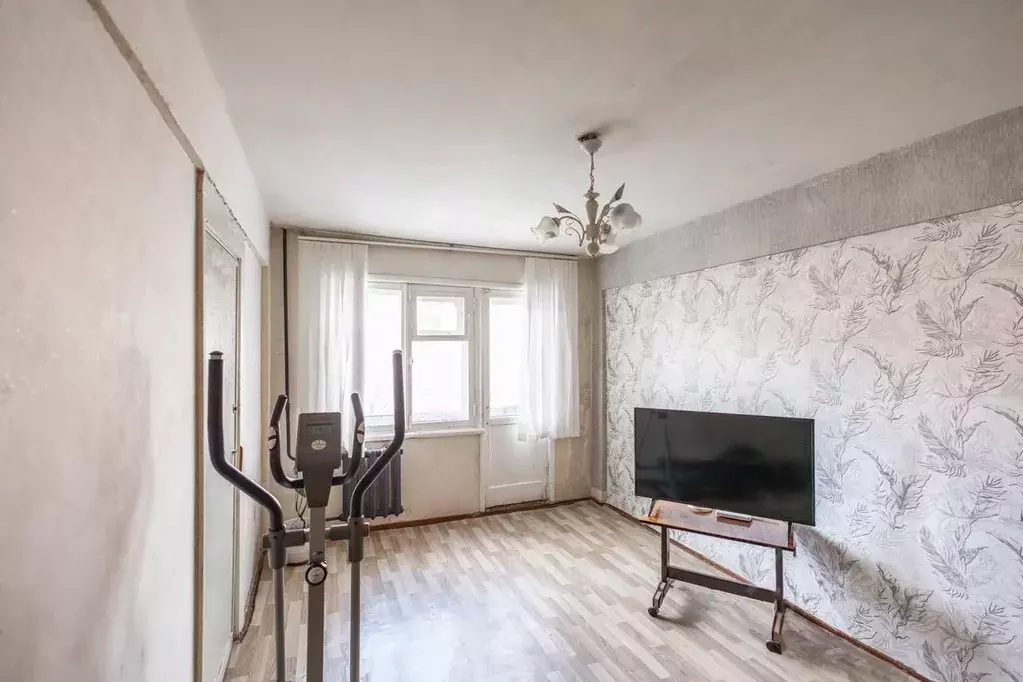 3-к кв. Омская область, Омск Городок Нефтяников мкр, ул. Энтузиастов, ... - Фото 1