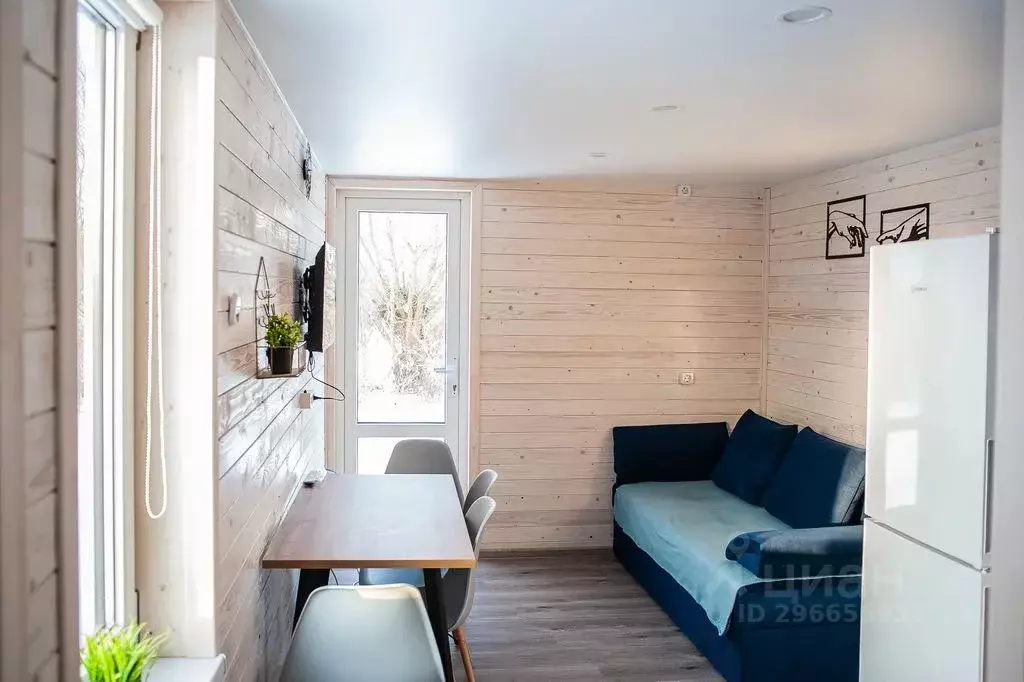 Дом в Новгородская область, Новгородский район, Ракомское с/пос, д. ... - Фото 1