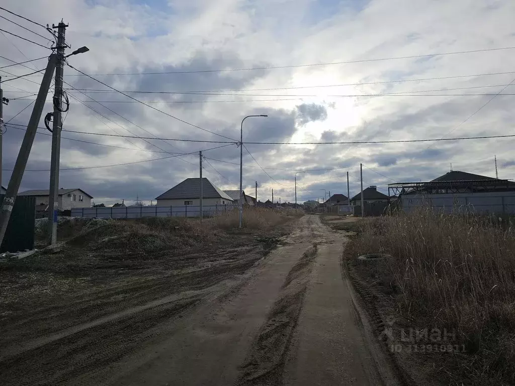 Участок в Волгоградская область, Волгоград Солнечный мкр, ул. Осенняя, ... - Фото 0